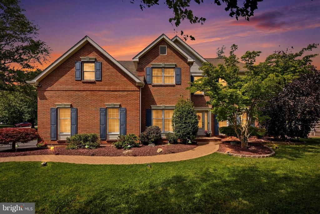 100 LINDA CIRCLE , DOWNINGTOWN, PA 19335