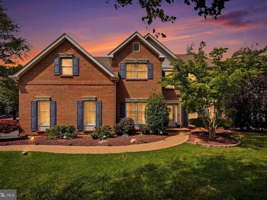 100 Linda Circle , Downingtown, PA 19335 Main Photo