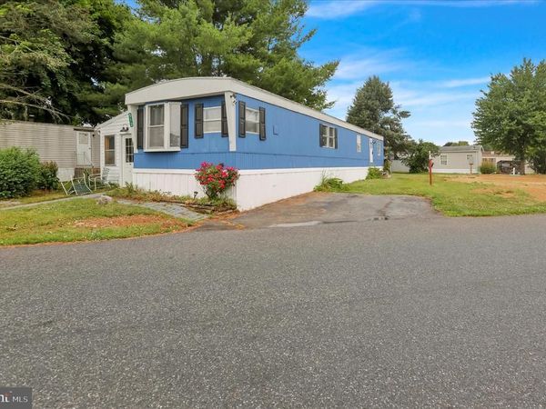513 PALM CITY PARK , ANNVILLE, PA 17003