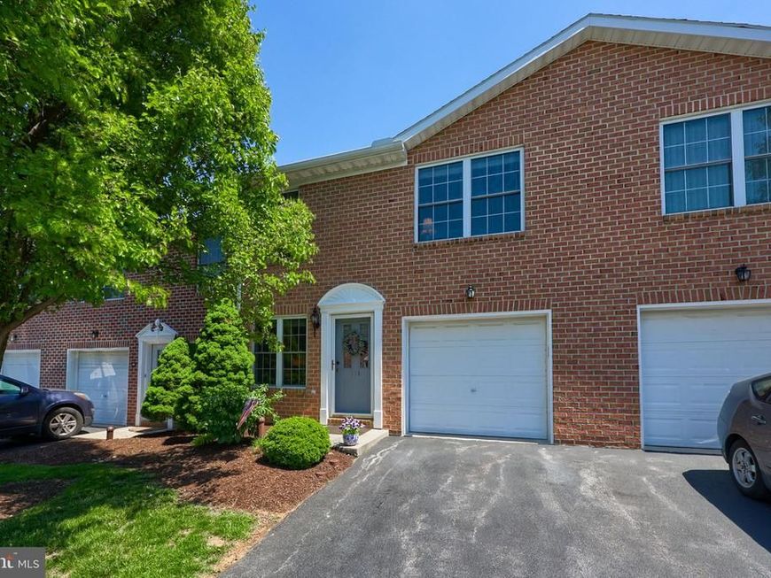 111 Silver Screen Drive , York, PA 17402 Main Photo