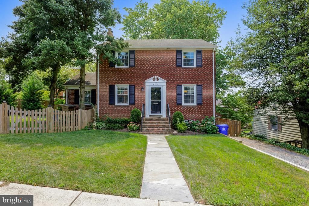6316 25th Street N , Arlington, VA 22207 Main Photo