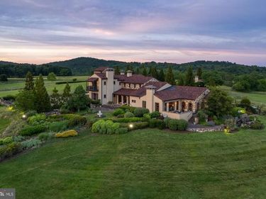 2525 GIBSON COURT , DELAPLANE, VA 20144