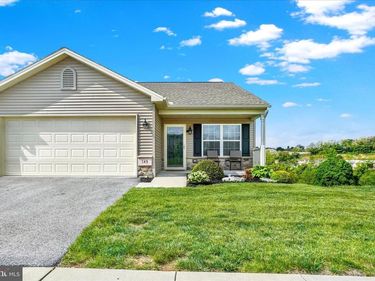 145 PALOMINO WAY, Unit 221, RED LION, PA 17356