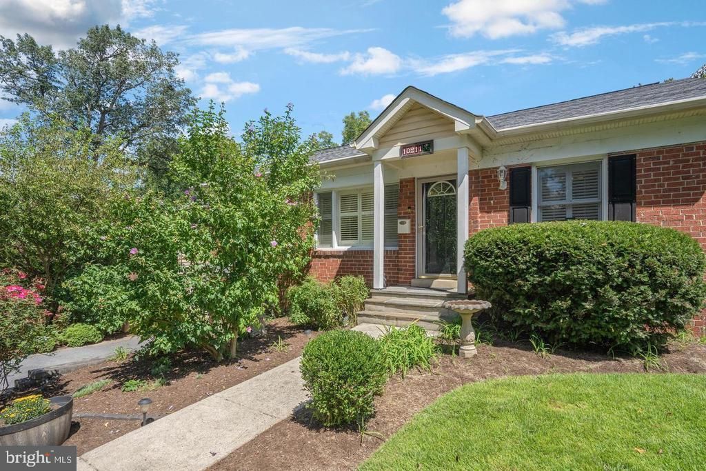 10211 Brookmoor Drive, Silver Spring, MD 20901 Main Photo