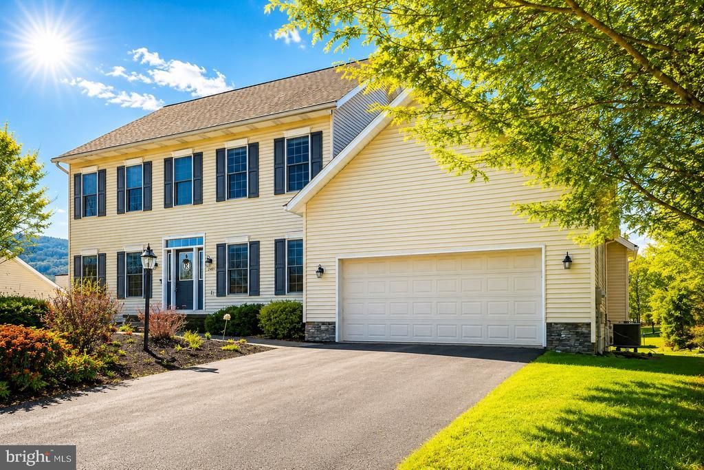 240 SUNDAY DRIVE, STATE COLLEGE, PA 16801