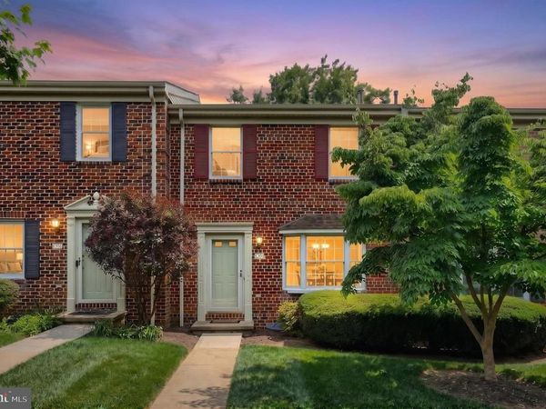 1205 CHAMBERS RIDGE, Unit 1205, YORK, PA 17402