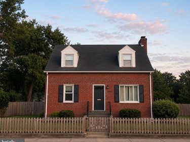 2414 KEY BOULEVARD, ARLINGTON, VA 22201