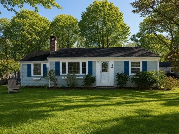 46 Pawkannawkut Dr, Yarmouth, MA 02664