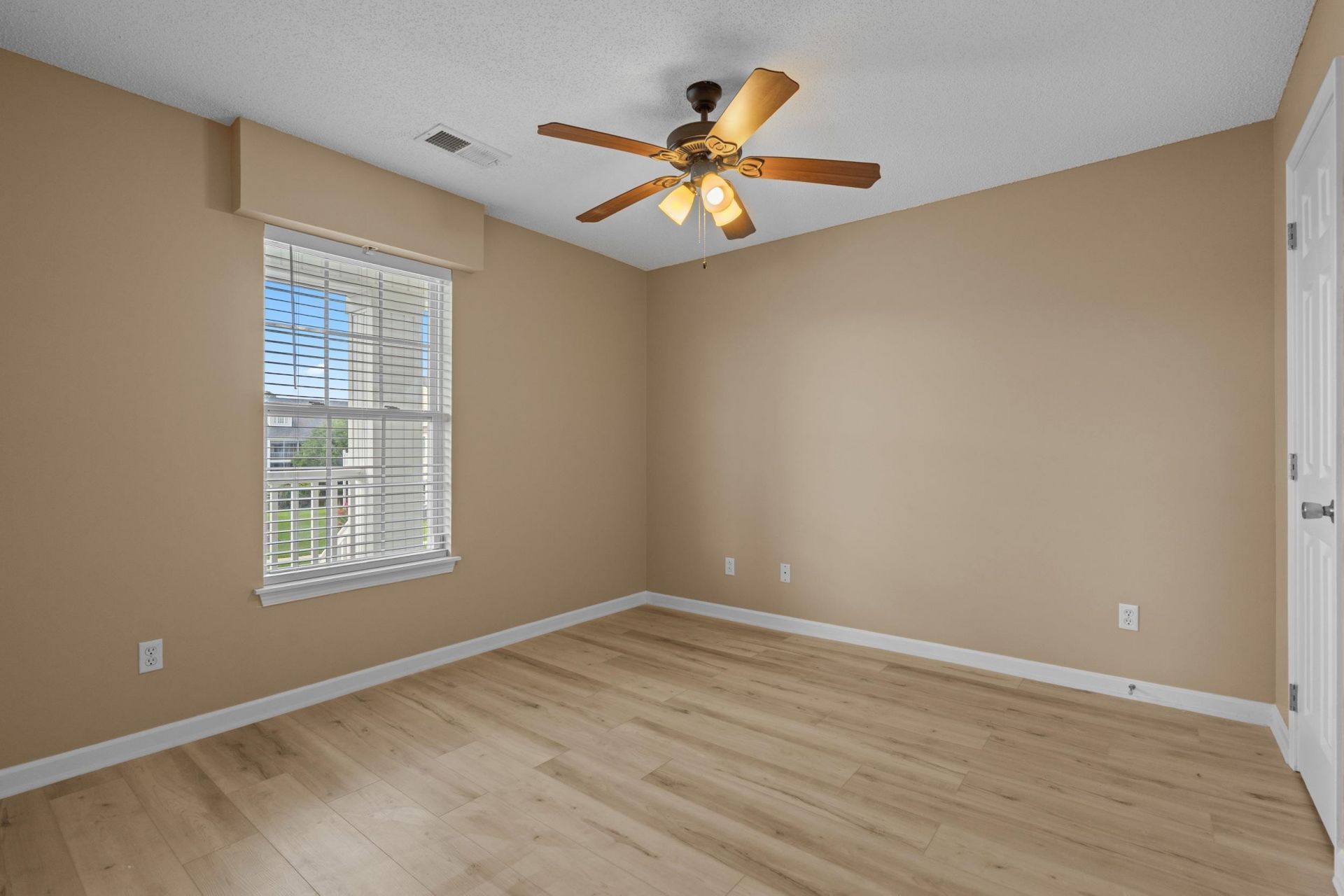 4924 Pond Shoals Ct. Photo 35