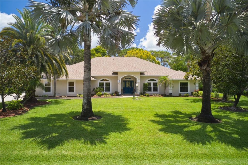 83 Blue Island Street, Sebastian, FL 32958 Photo