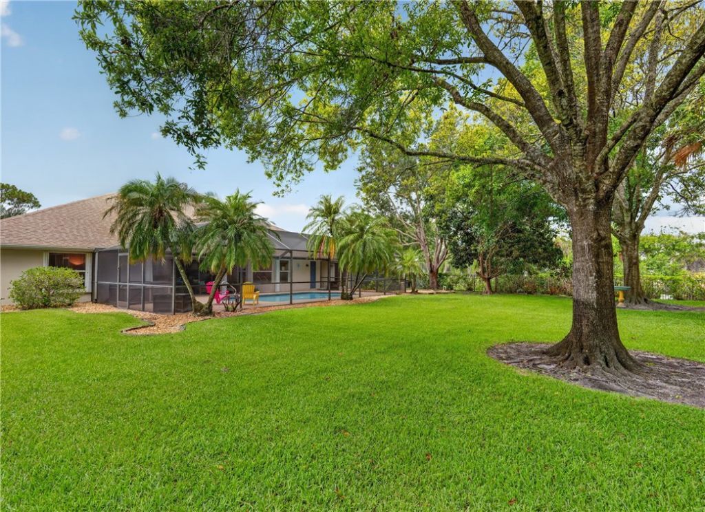 83 Blue Island Street, Sebastian, FL 32958 Photo