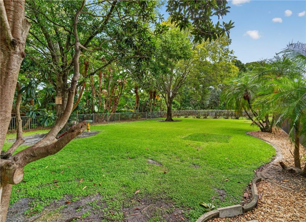 83 Blue Island Street, Sebastian, FL 32958 Photo