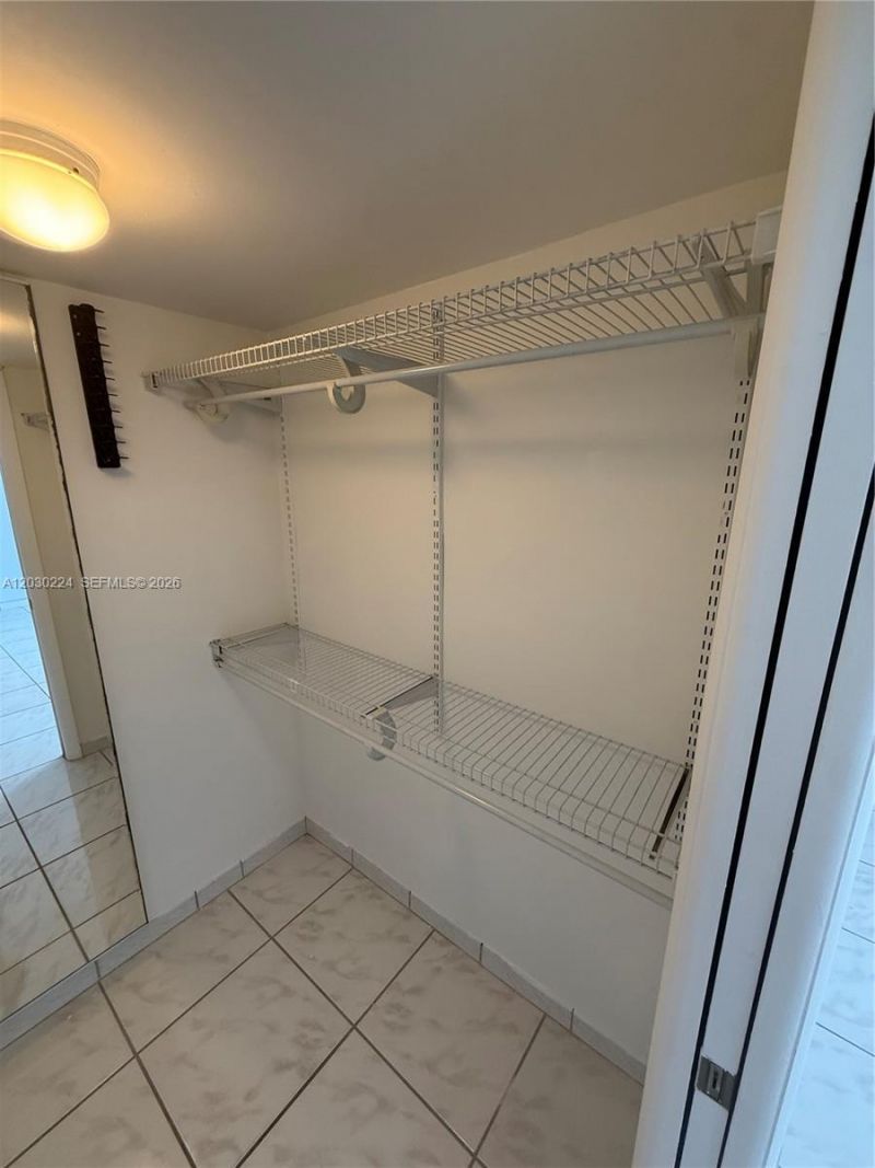 8625 NW 8th St , Unit 420, Miami, FL 33126 Photo