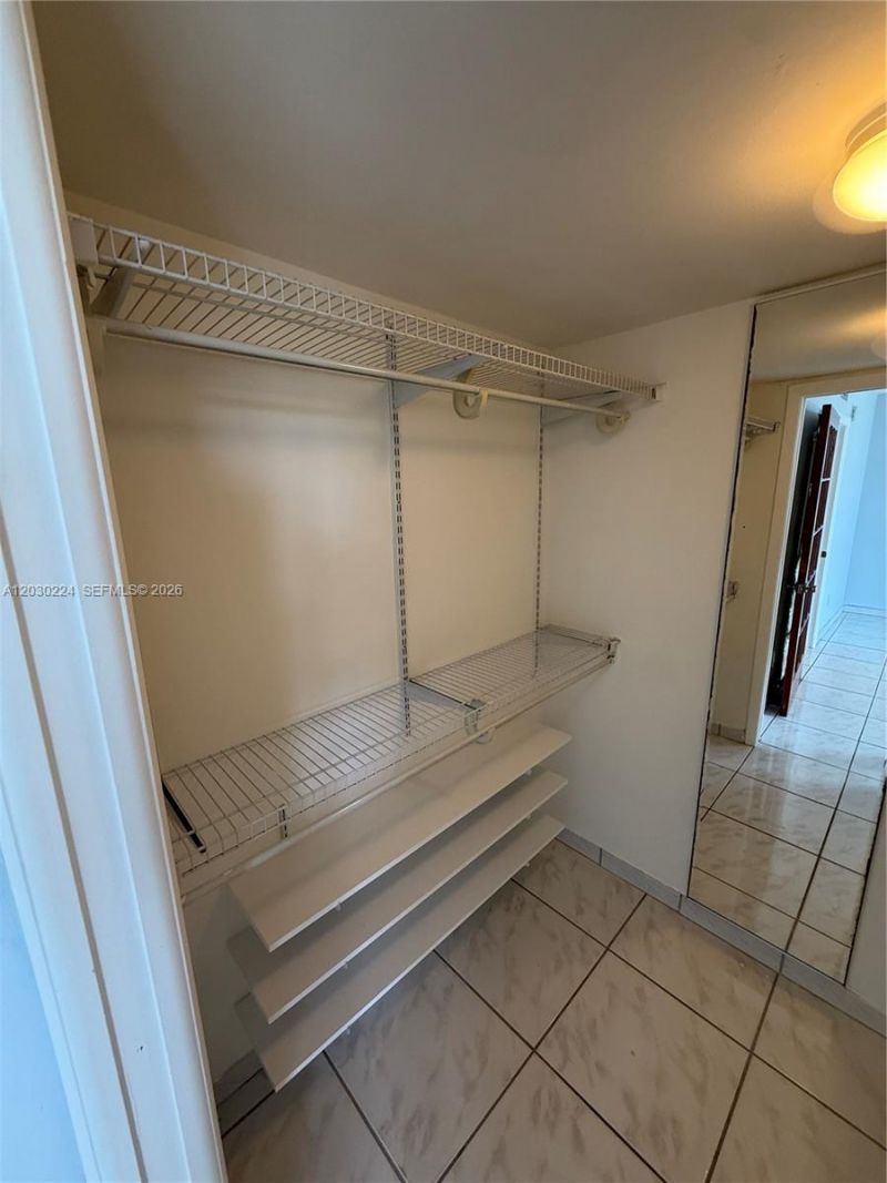 8625 NW 8th St , Unit 420, Miami, FL 33126 Photo