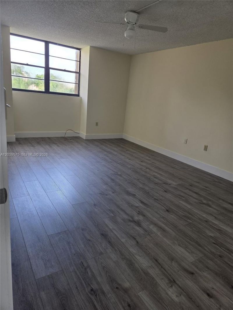 10985 SW 107th St, Unit 312, Miami, FL 33176 Photo