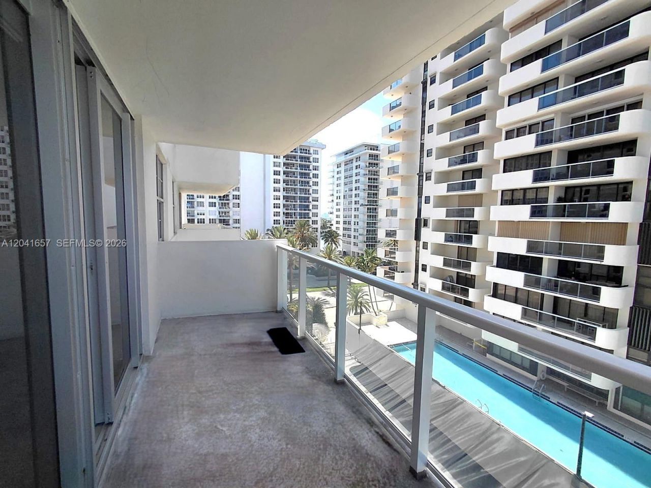 5701 Collins Ave , Unit 619, Miami Beach, FL 33140 Photo