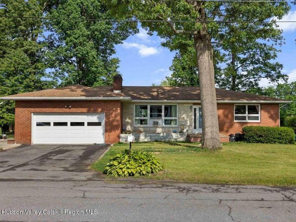 12 Ebel Court, Saugerties, NY 12477
