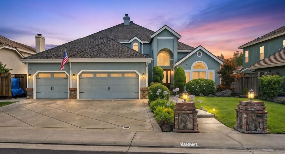 9075 Doncaster Ct, Elk Grove, CA 95624 Photo