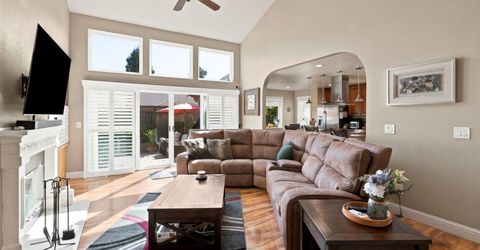 9075 Doncaster Ct, Elk Grove, CA 95624 Photo