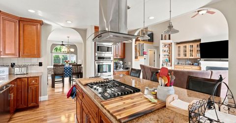 9075 Doncaster Ct, Elk Grove, CA 95624 Photo