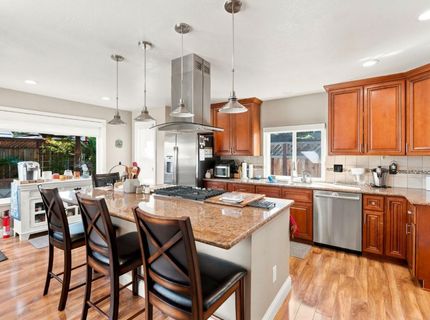 9075 Doncaster Ct, Elk Grove, CA 95624 Photo