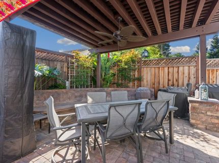 9075 Doncaster Ct, Elk Grove, CA 95624 Photo