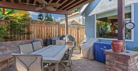 9075 Doncaster Ct, Elk Grove, CA 95624 Photo