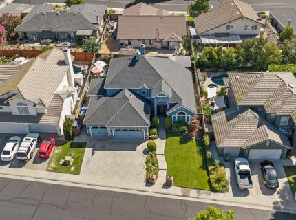 9075 Doncaster Ct, Elk Grove, CA 95624 Photo