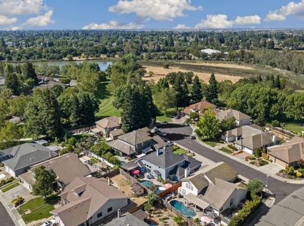 9075 Doncaster Ct, Elk Grove, CA 95624 Photo