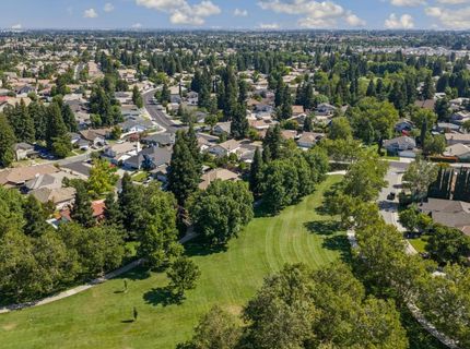 9075 Doncaster Ct, Elk Grove, CA 95624 Photo
