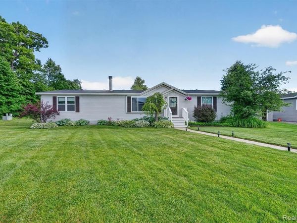 2700 Shimmons Road , Auburn Hills, MI 48326