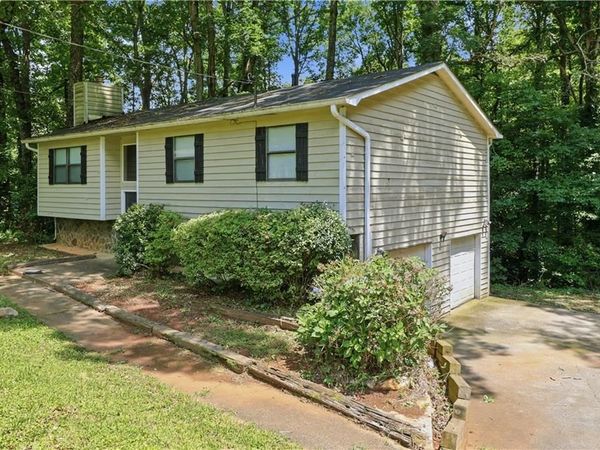 3750 Junior Lane , Douglasville, GA 30135