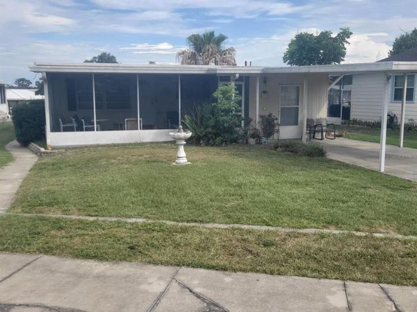 1403 LAKEVIEW DRIVE , TAVARES, FL 32778