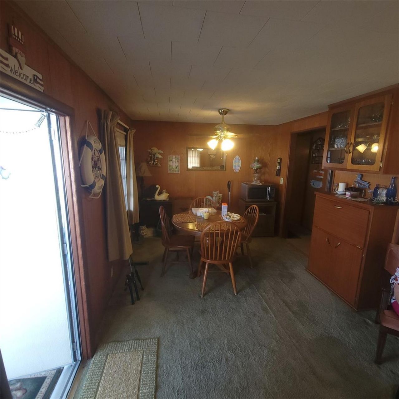 1403 Lakeview Drive , Tavares, FL 32778 Photo