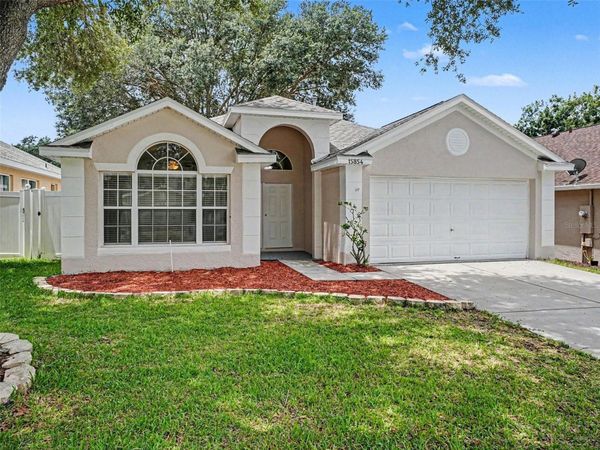 15854 BAY VISTA DRIVE , CLERMONT, FL 34714
