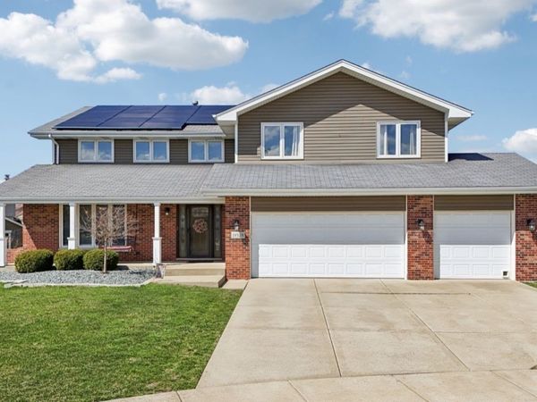 19328 Woodfield Court , Tinley Park, IL 60487