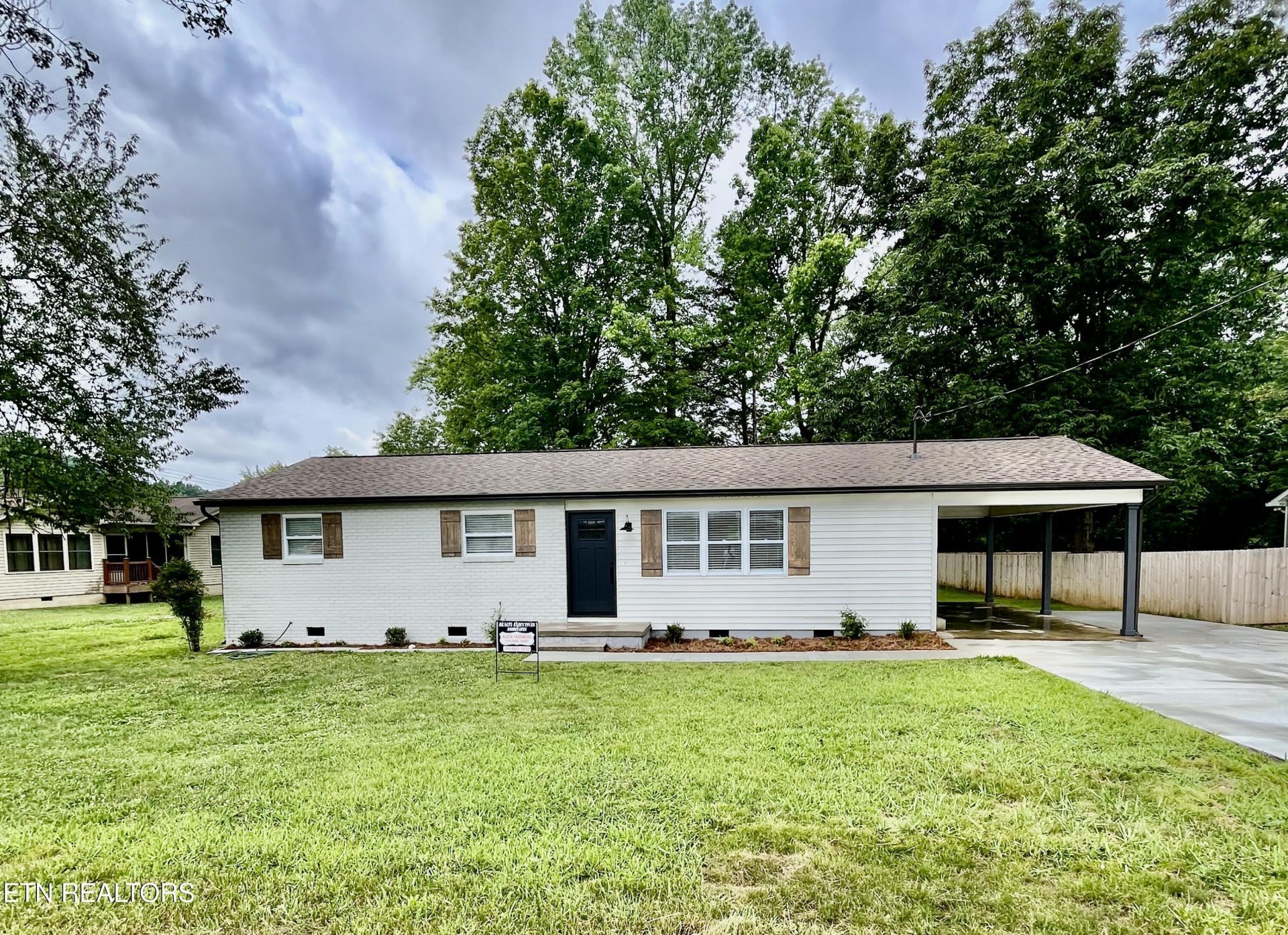 157 Louisiana Ave, Oak Ridge, TN 37830 Main Photo