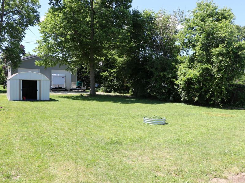 704 W Sugar Street, Mount Vernon, OH 43050 Photo 2