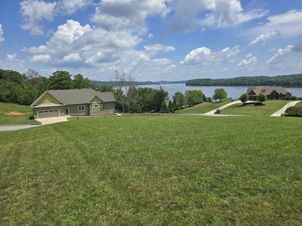 2186 Boat Hook Lane, Sale Creek, TN 37373