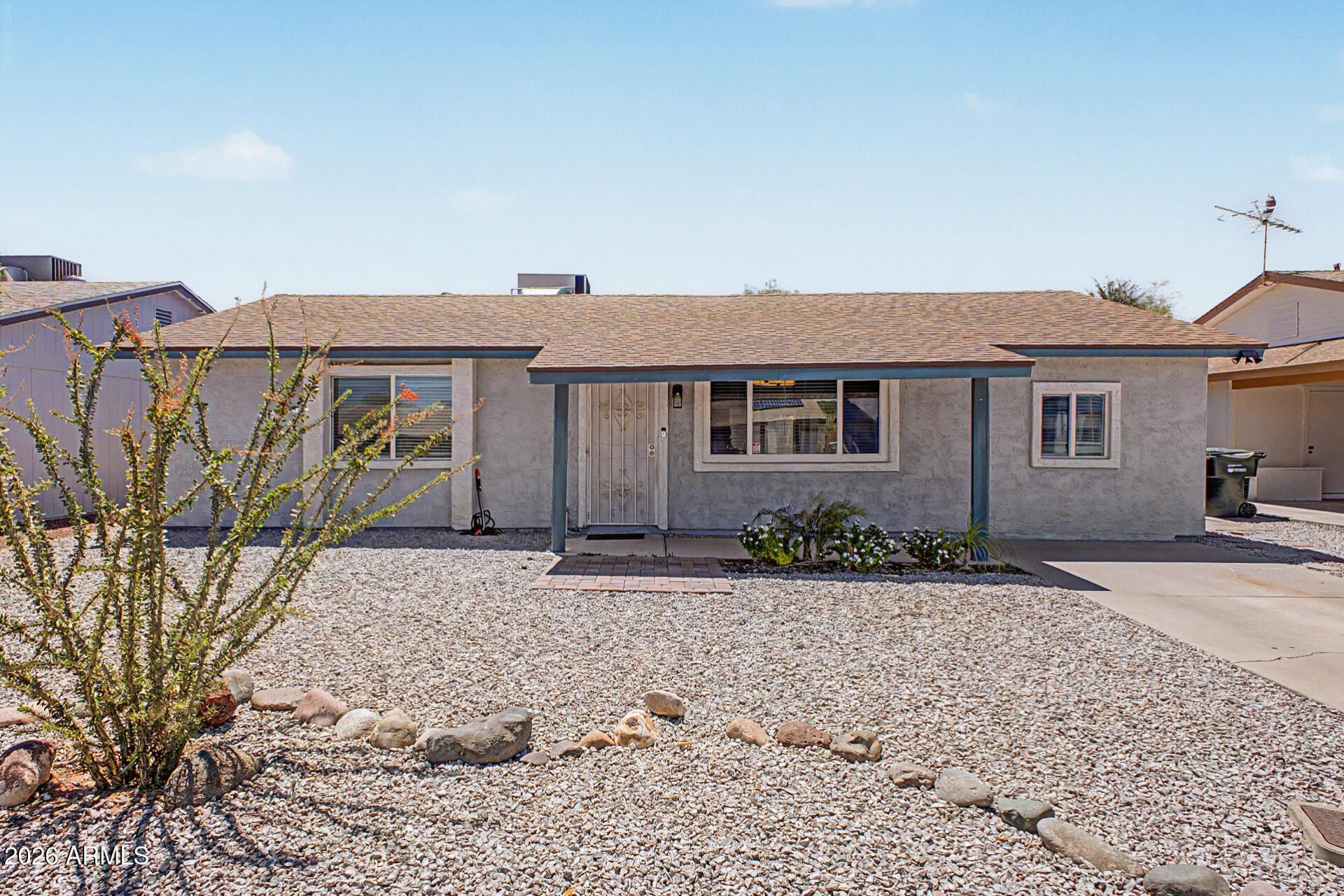 18004 N 33rd Drive, Phoenix, AZ 85053 Main Photo
