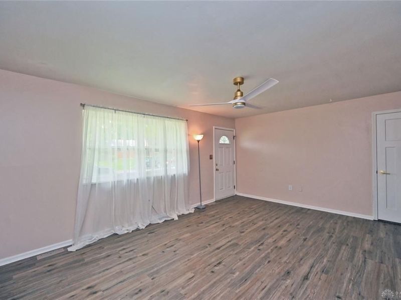136 Bronwood Street, New Lebanon, OH 45345 Photo 6