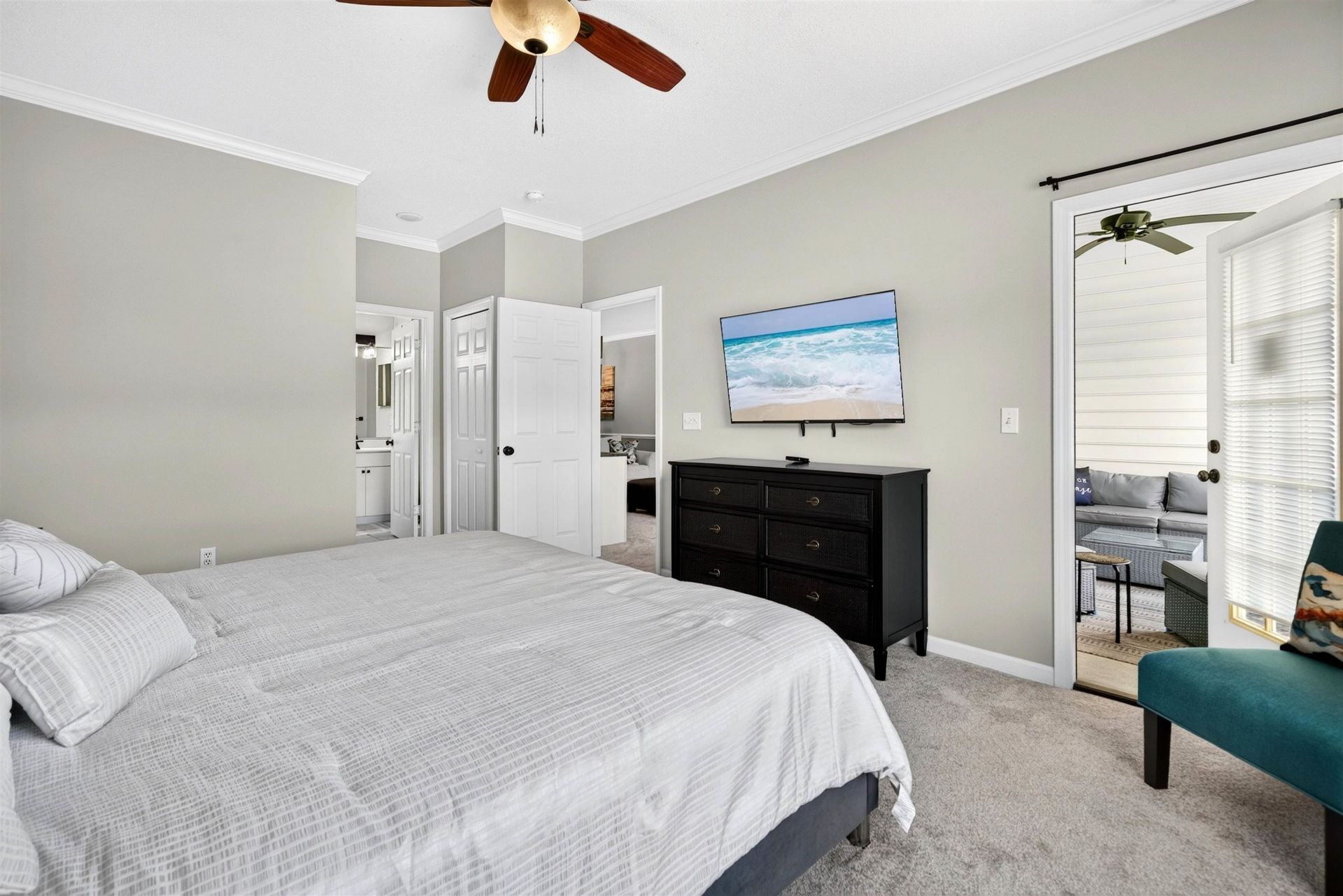 4429-f Montrose Ln.  Photo 19