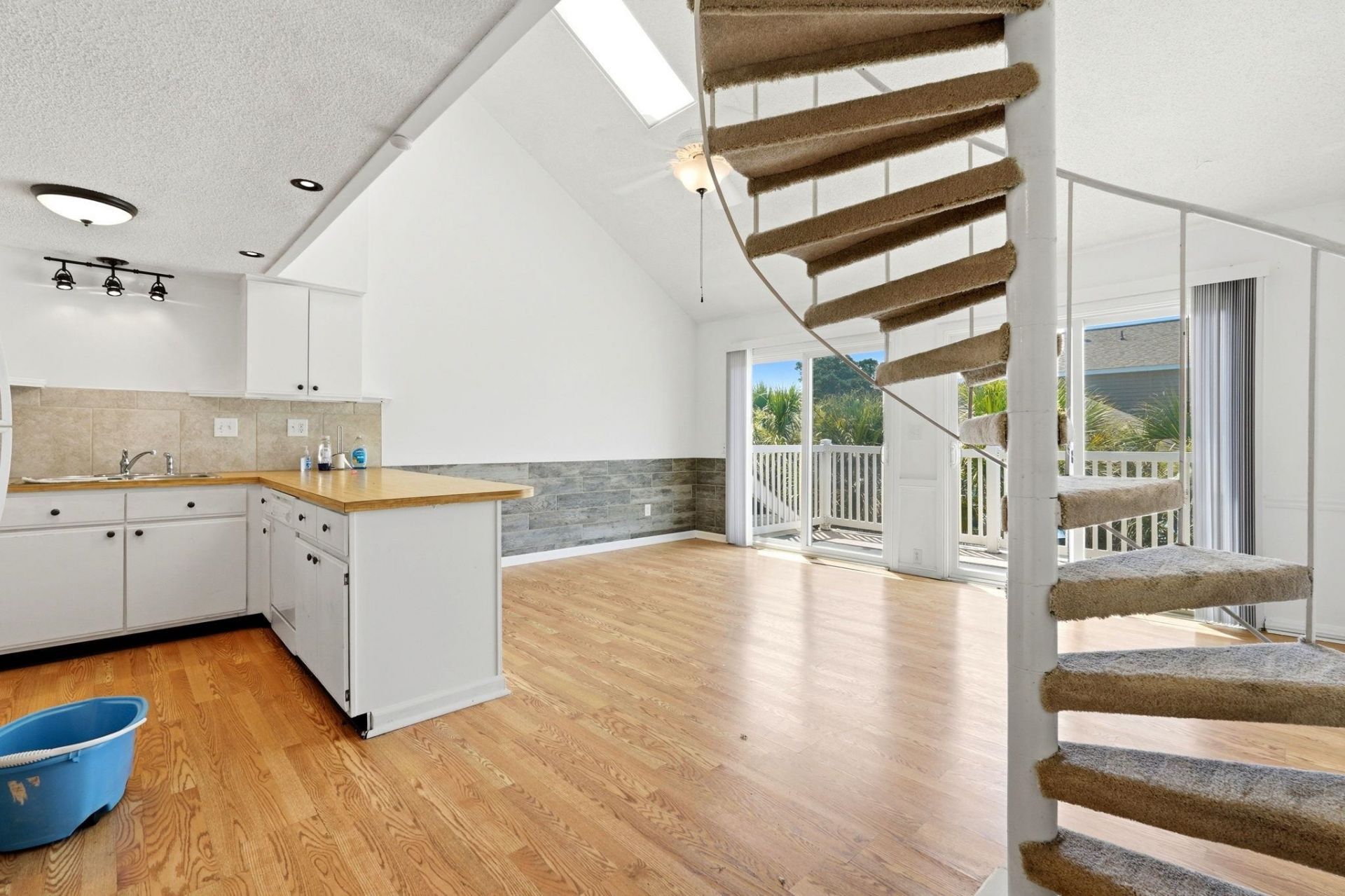 1400 Deer Creek Rd. Photo 15