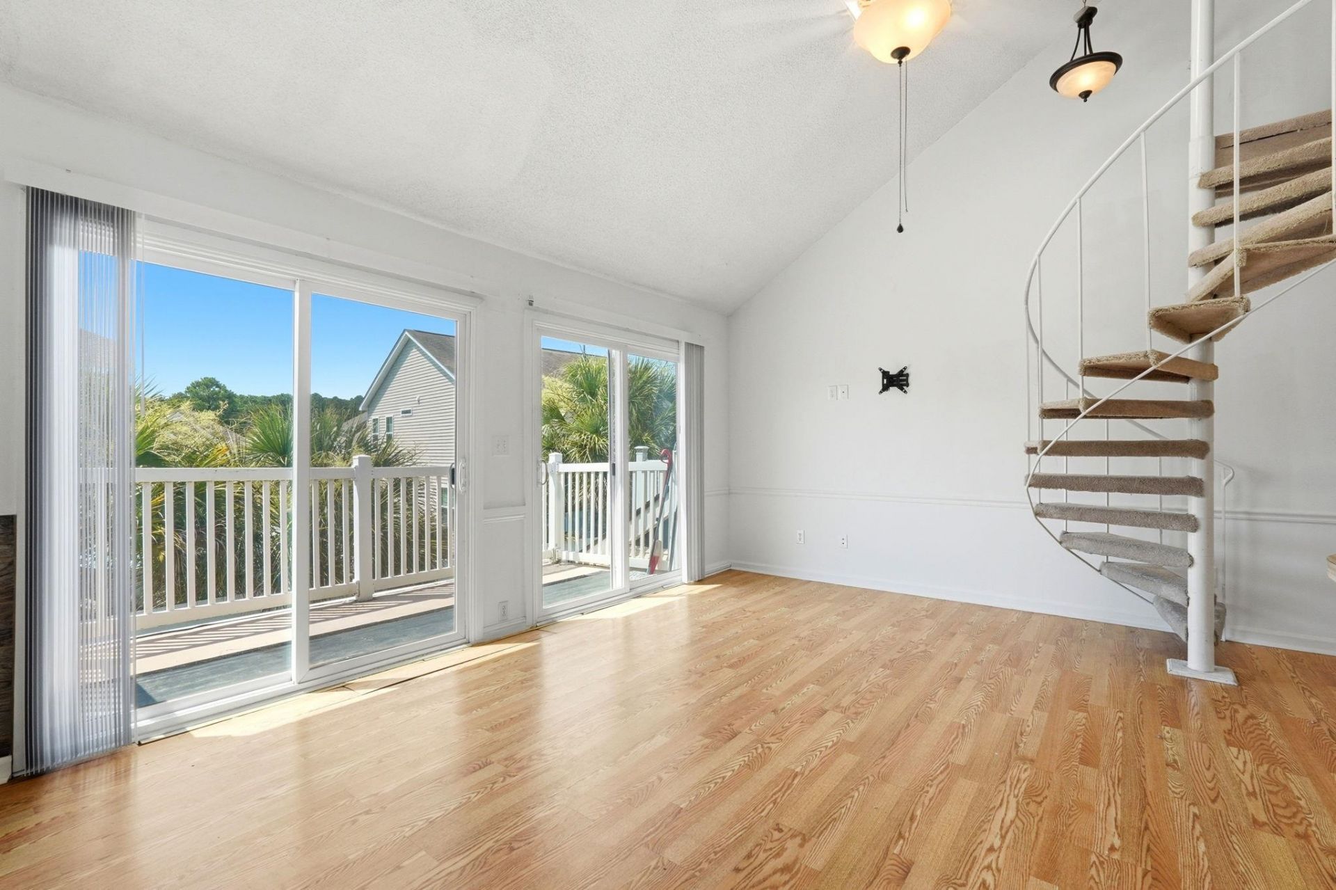 1400 Deer Creek Rd. Photo 16