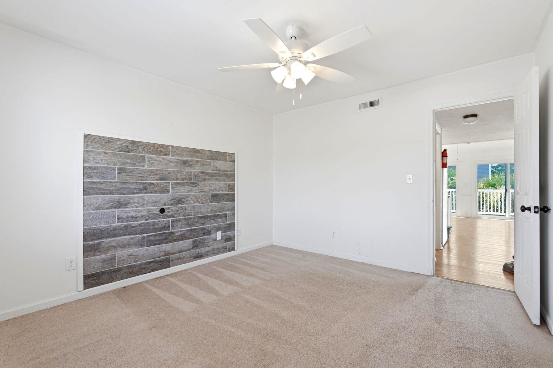 1400 Deer Creek Rd. Photo 7