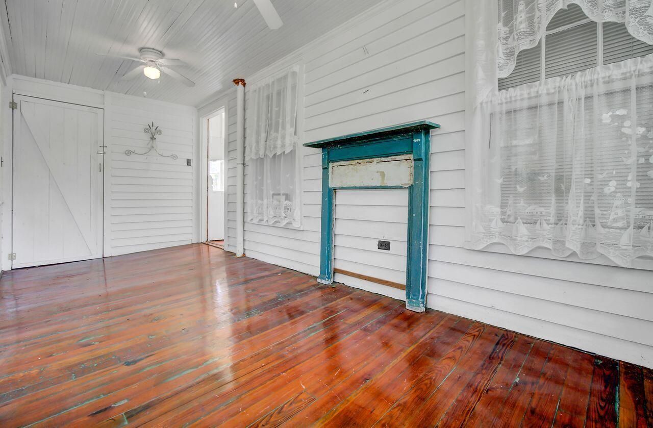 1108 Peake Street Photo 24