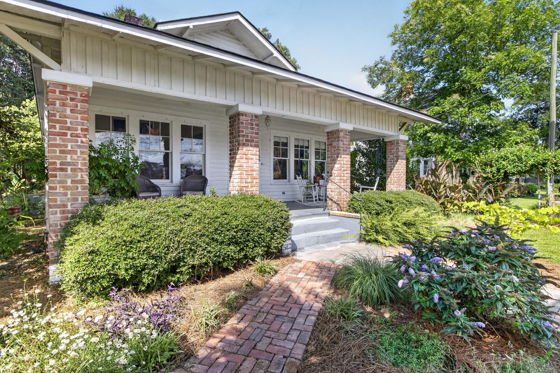 1108 Peake Street Photo 5