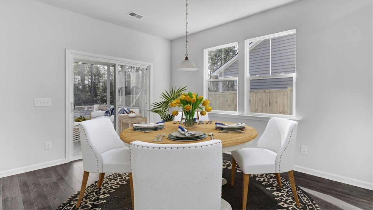 1044 Lettered Olive Lane Photo 7