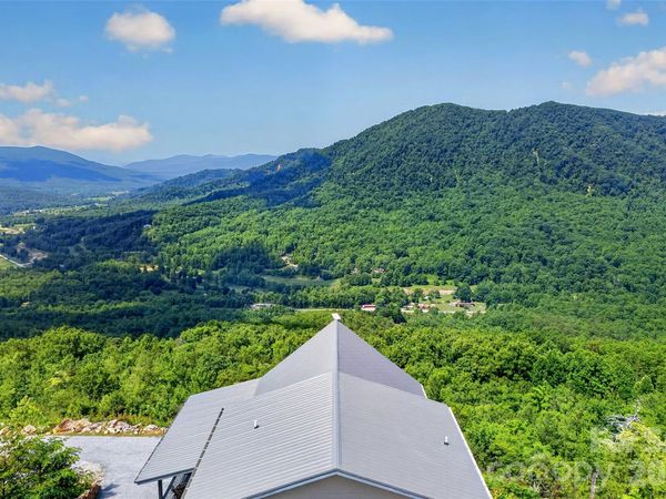25 N Forest Drive, Marion, NC 28752