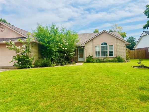 3406 W Beech Drive, Rogers, AR 72756